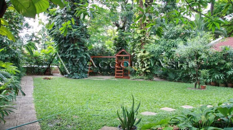 4 Private Greenery Compound - House - Sukhumvit - Bangkok / Accomasia