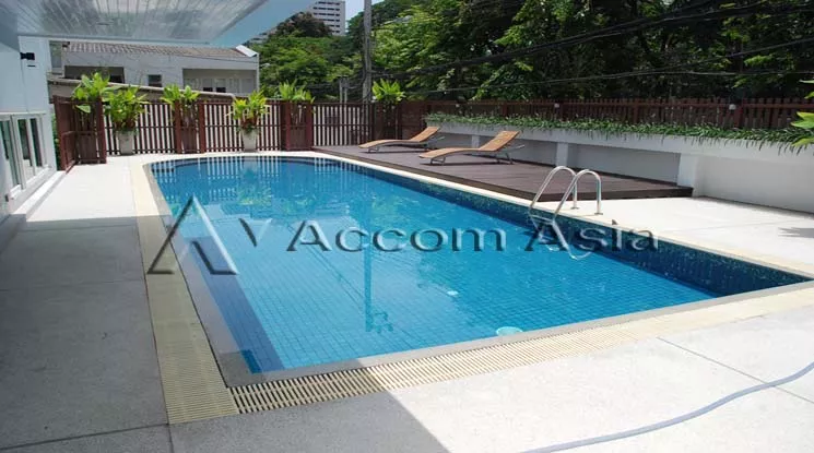  Condominium For Rent in Ploenchit ,Bangkok BTS Chitlom at Tonson Court 1516906