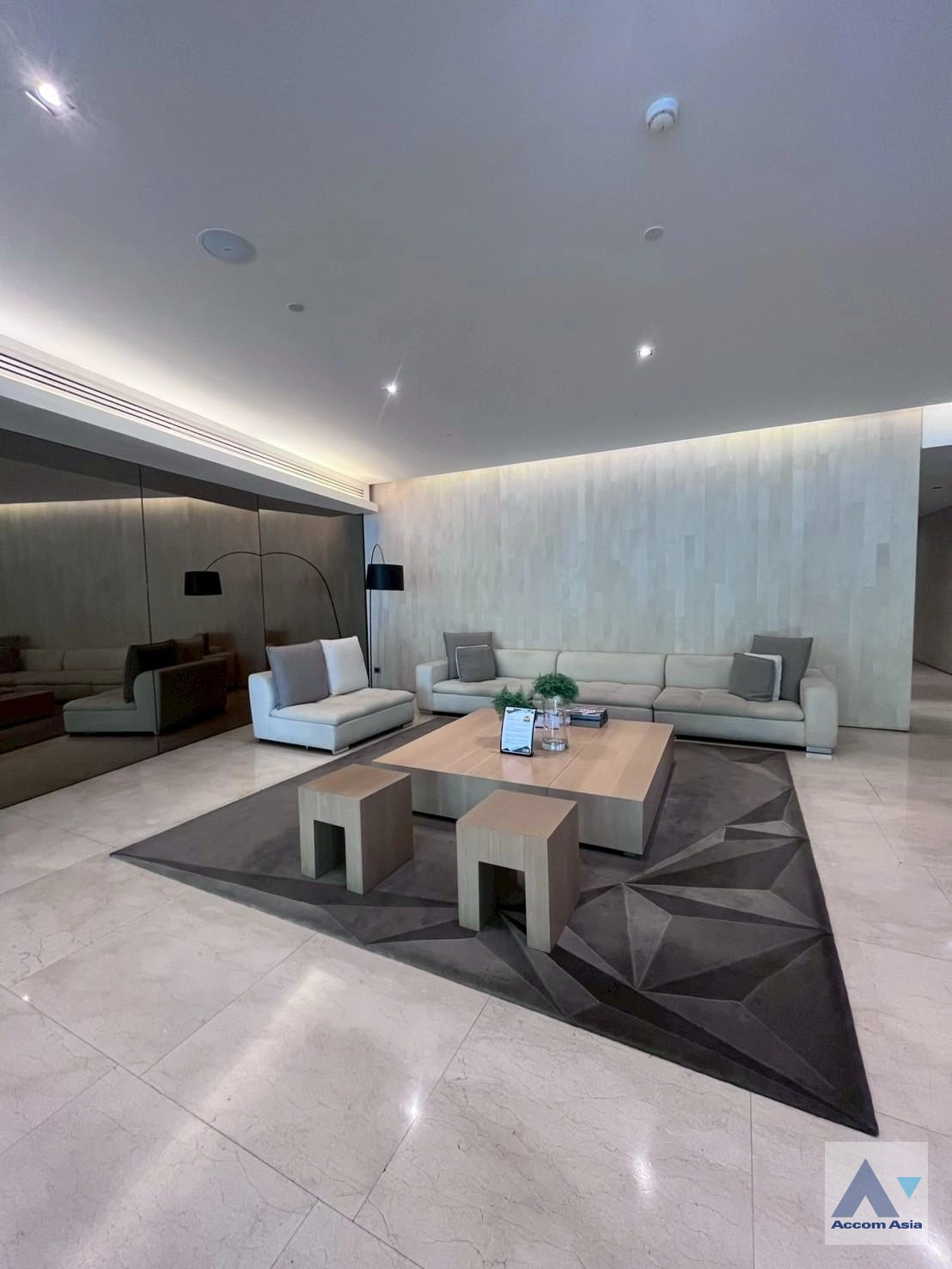  2 br Condominium For Sale in Silom ,Bangkok BTS Sala Daeng - MRT Silom at Saladaeng Residences 1520218