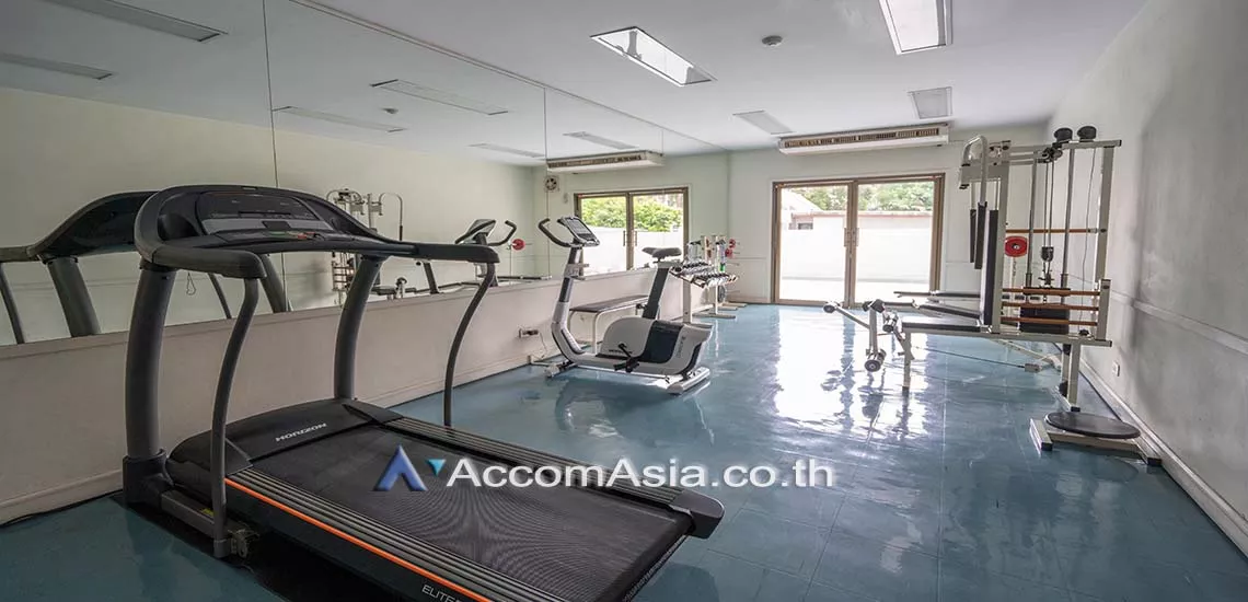  4 br Apartment For Rent in Sukhumvit ,Bangkok BTS Phrom Phong at Exclusive private atmosphere AA32215