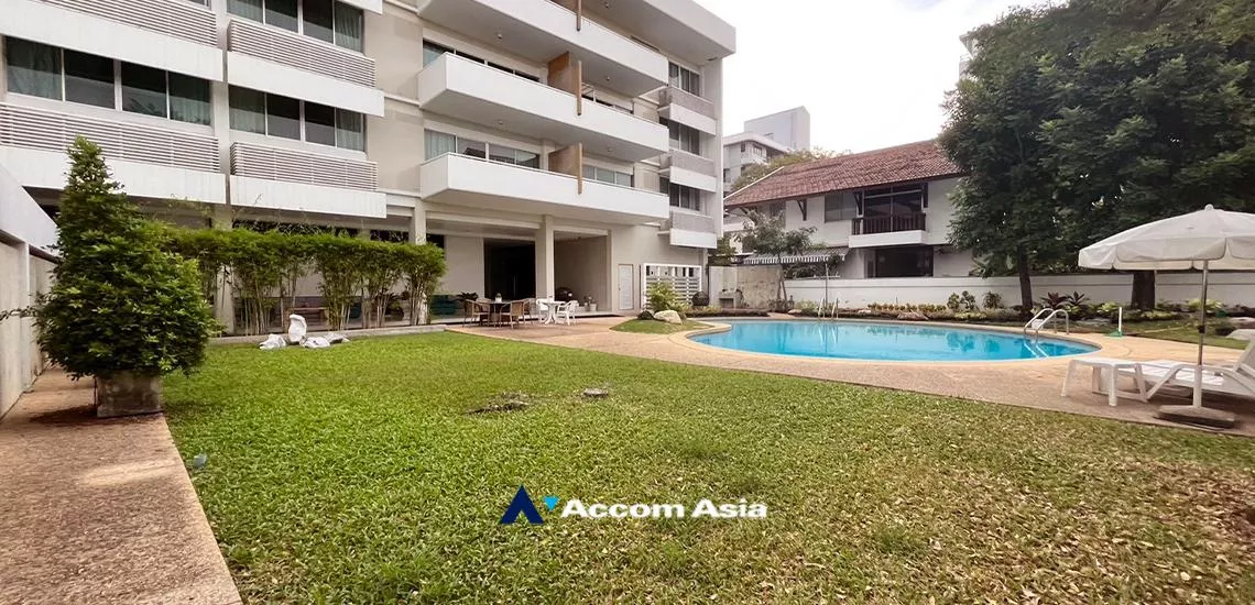  2 br Apartment For Rent in Sukhumvit ,Bangkok BTS Phra khanong at Stylish Low Rise Residence AA18920