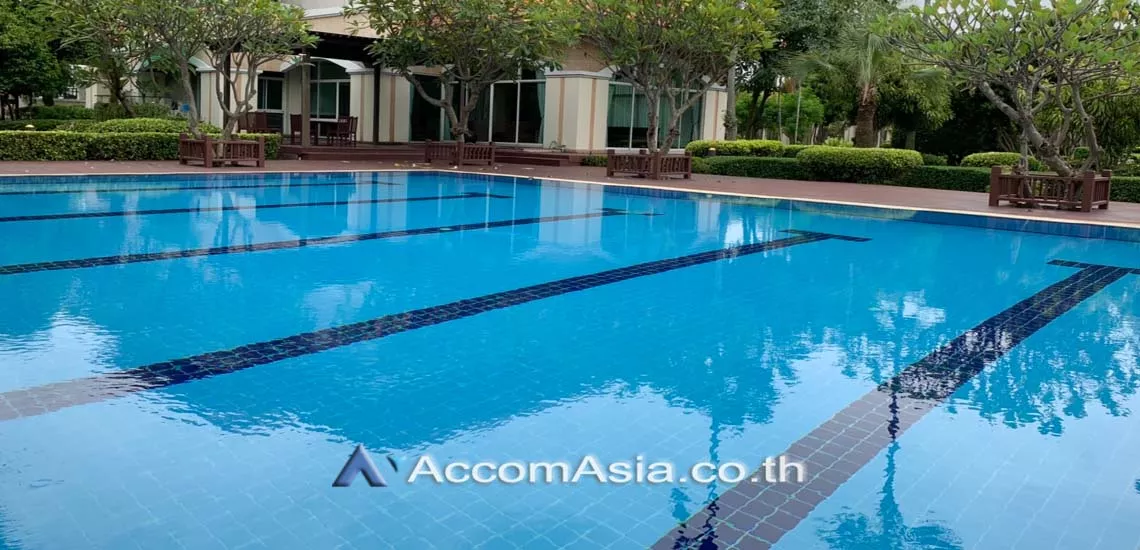  6 br House For Rent in Bangna ,Bangkok BTS Bearing at House in compound AA21276