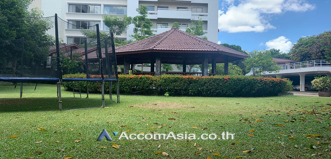  4 br Apartment for rent and sale in Phaholyothin ,Bangkok BTS Saphan-Kwai at Heart of Phaya Thai AA29947