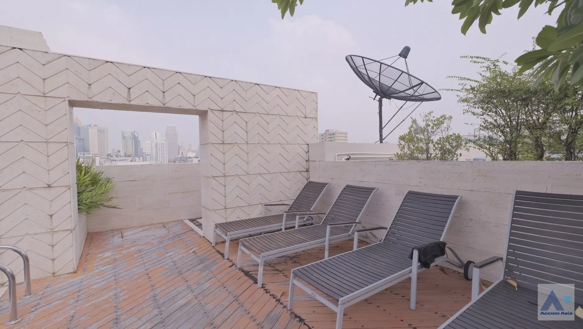  3 br Condominium for rent and sale in Ploenchit ,Bangkok BTS Ploenchit at The Crest Ruamrudee AA37000