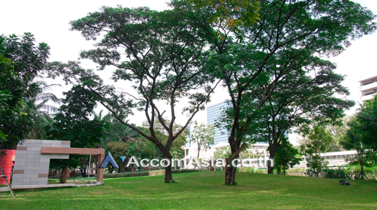 8 Abstracts Phaholyothin Park - Condominium - Phahonyothin - Bangkok / Accomasia