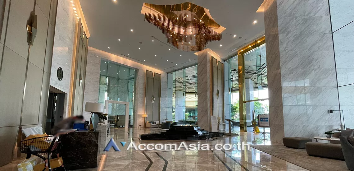  2 br Condominium For Sale in Charoennakorn ,Bangkok BTS Krung Thon Buri at Magnolias Waterfront Residences AA39548