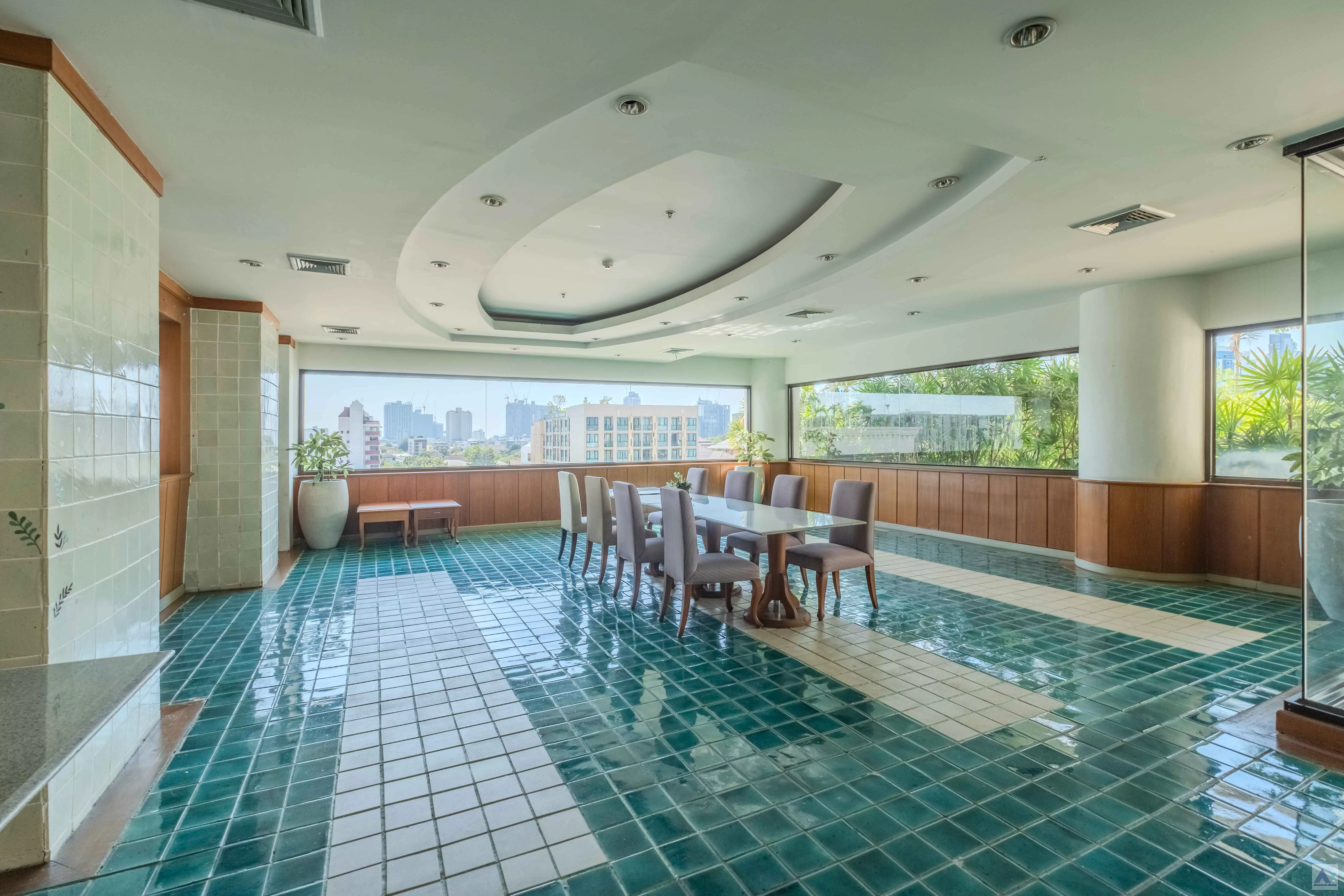  4 br Apartment For Rent in Sukhumvit ,Bangkok BTS Ekkamai at Comfort living and well service AA38682