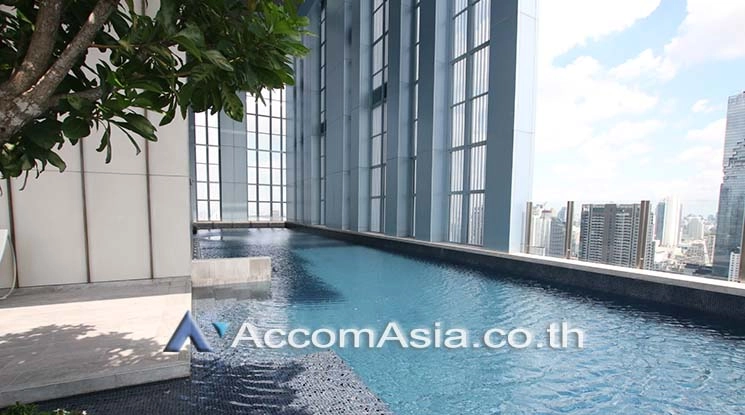  3 br Condominium For Sale in Silom ,Bangkok BTS Surasak at The Diplomat Sathorn AA38281