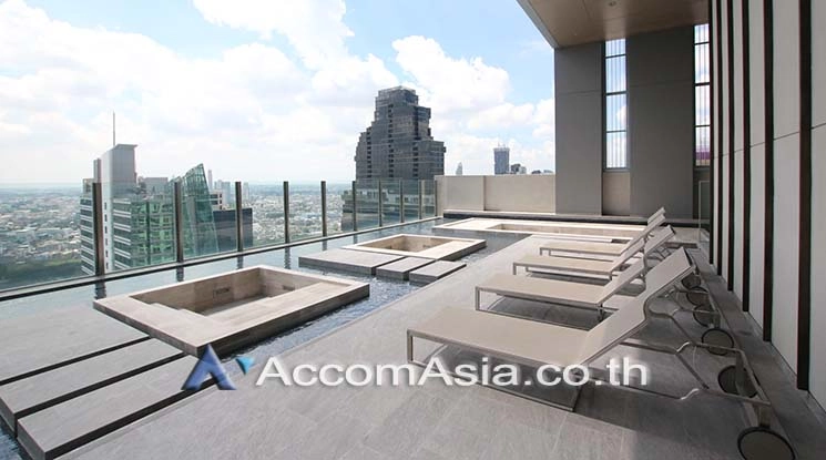  3 br Condominium For Sale in Silom ,Bangkok BTS Surasak at The Diplomat Sathorn AA38281