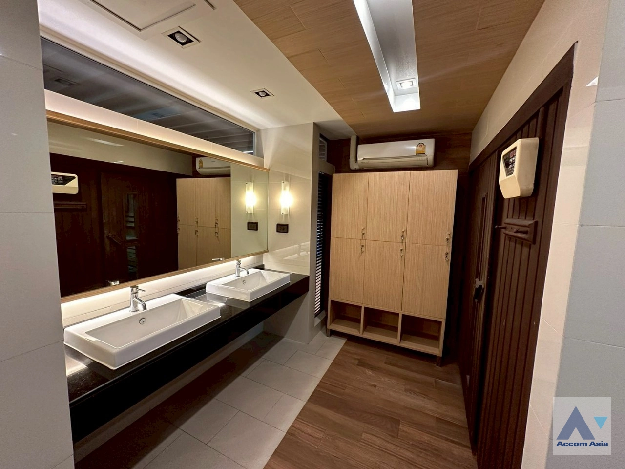 13 Contemporary Lifestyle - Apartment - Sukhumvit - Bangkok / Accomasia