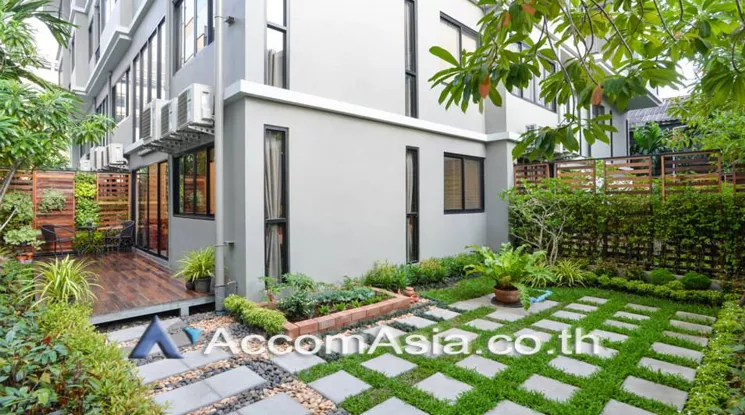  1 Elegantly Furnished - Apartment - Silom - Bangkok / Accomasia