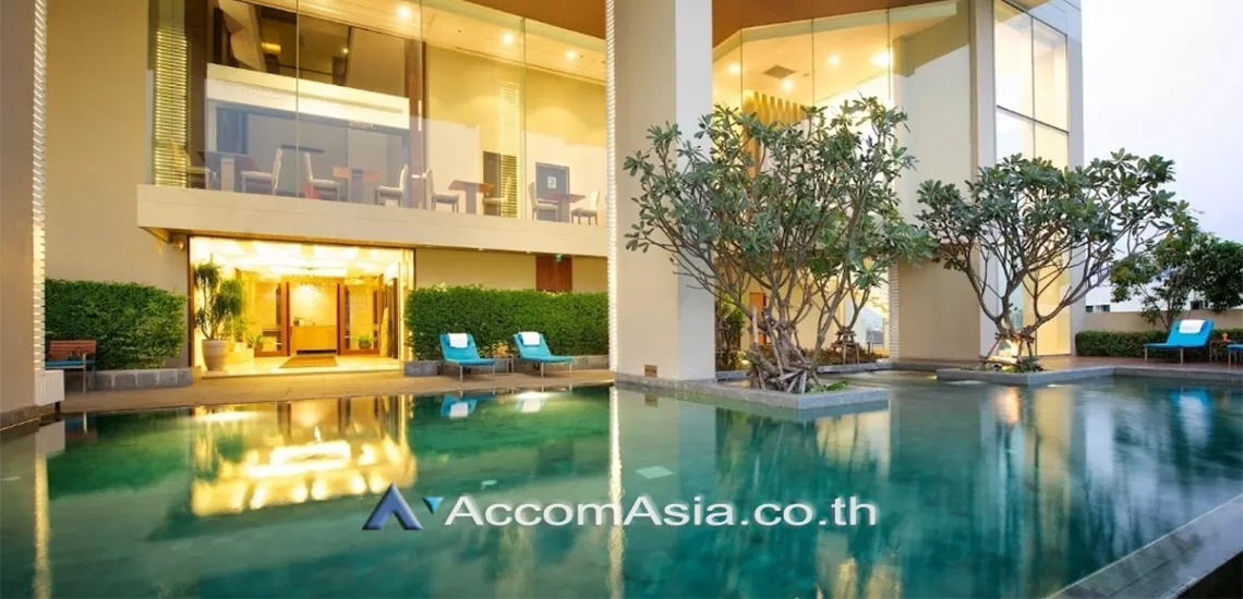  1 Modern of living - Apartment - Sukhumvit - Bangkok / Accomasia
