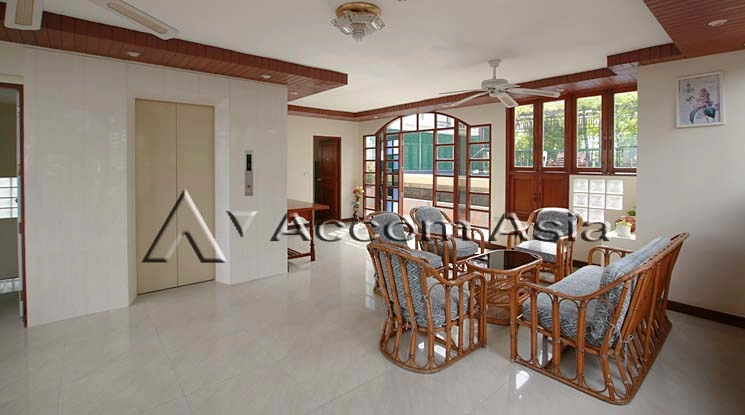  3 br Apartment for rent and sale in Sukhumvit ,Bangkok BTS Phrom Phong at Good maintained AA45046