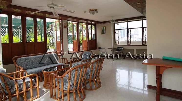  3 br Apartment for rent and sale in Sukhumvit ,Bangkok BTS Phrom Phong at Good maintained AA45046