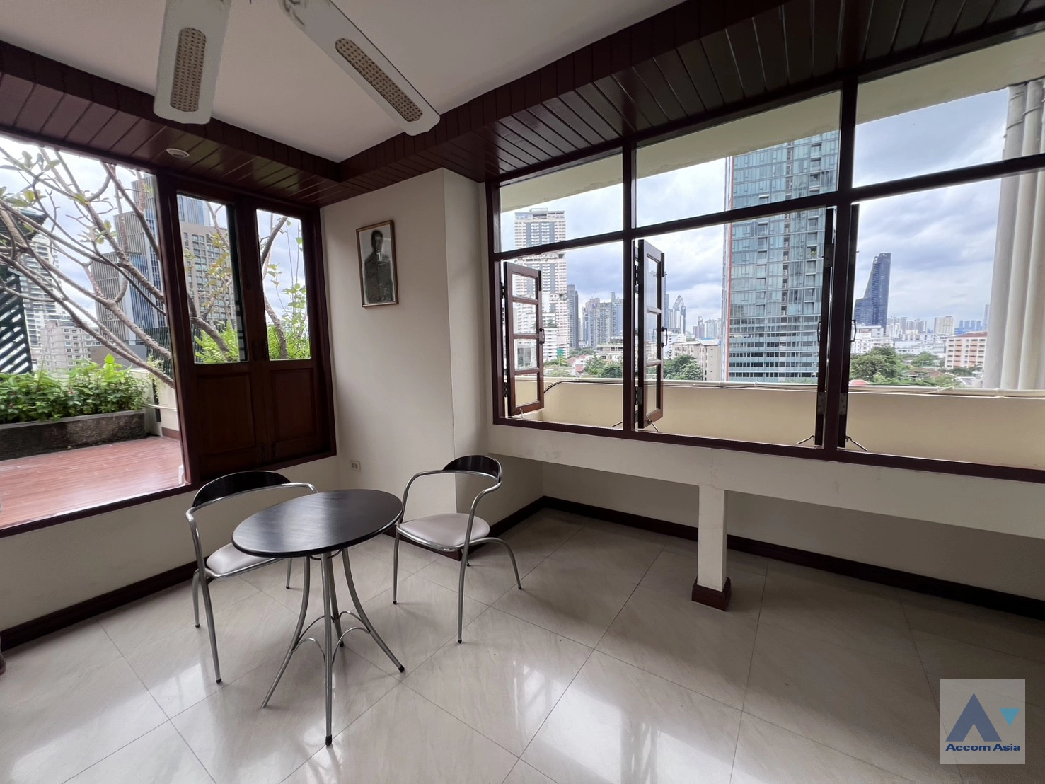  3 br Apartment for rent and sale in Sukhumvit ,Bangkok BTS Phrom Phong at Good maintained AA45046