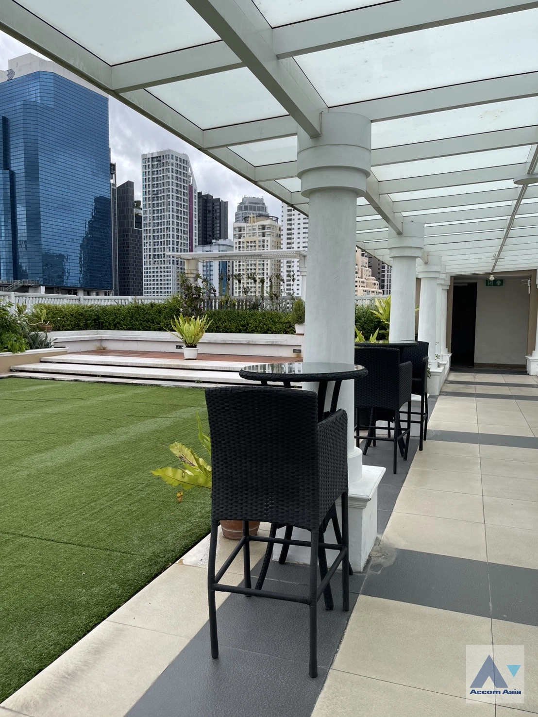  3 br Condominium For Sale in Sukhumvit ,Bangkok BTS Ekkamai at Le Nice Ekamai AA42253