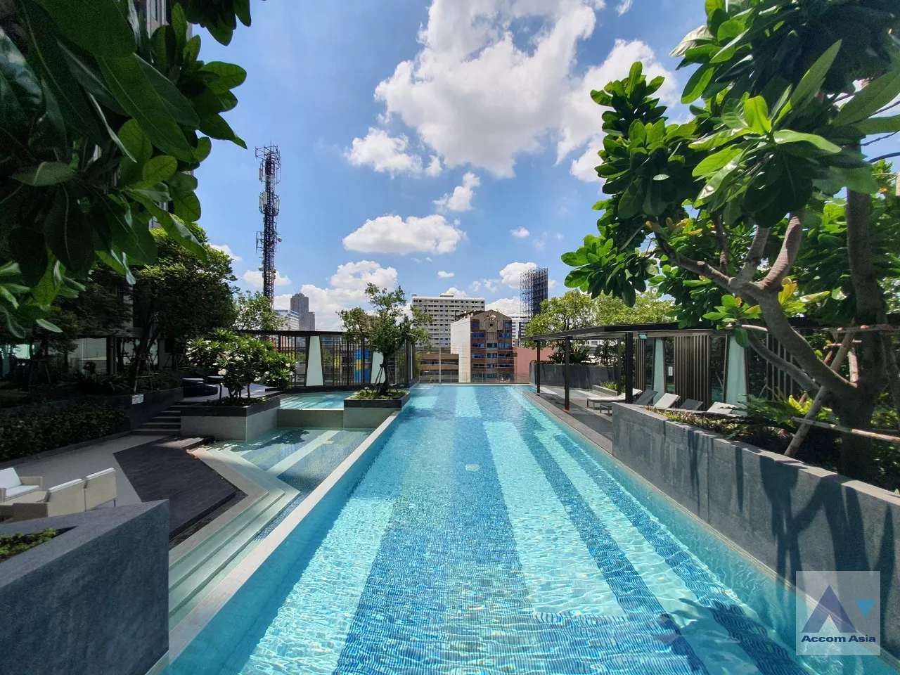  3 br Condominium for rent and sale in Ratchadaphisek ,Bangkok BTS Thong Lo at The Niche Pride Thonglor AA14008