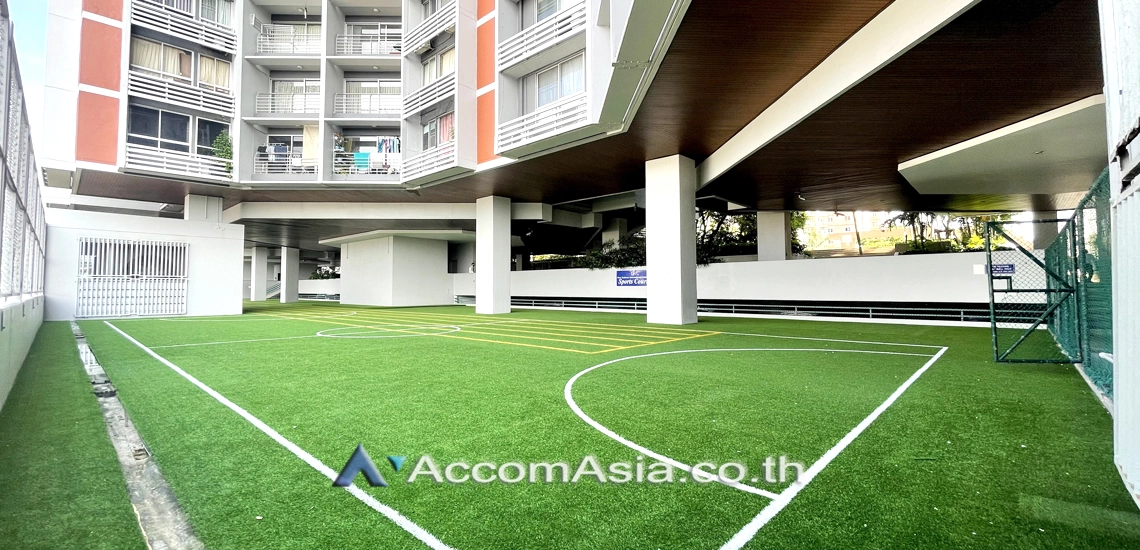  4 br Apartment For Rent in Sathorn ,Bangkok BRT Thanon Chan at Family-Friendly Serviced Apartment with Big Green Spaces AA26020
