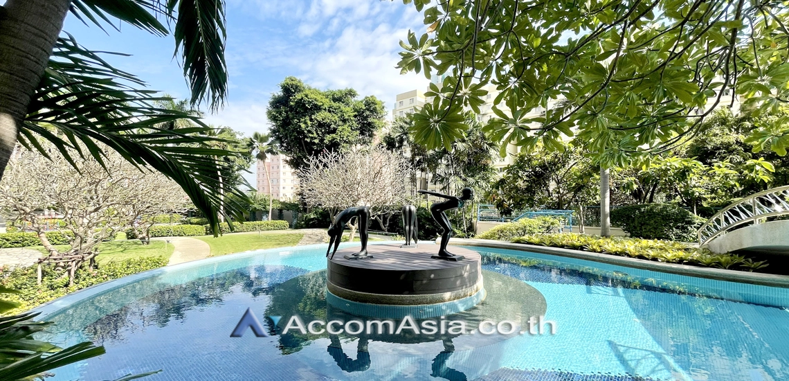  4 br Apartment For Rent in Sathorn ,Bangkok BRT Thanon Chan at Family-Friendly Serviced Apartment with Big Green Spaces AA26020