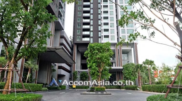  2 br Condominium For Sale in Charoenkrung ,Bangkok BRT Rama IX Bridge at Star View AA37074