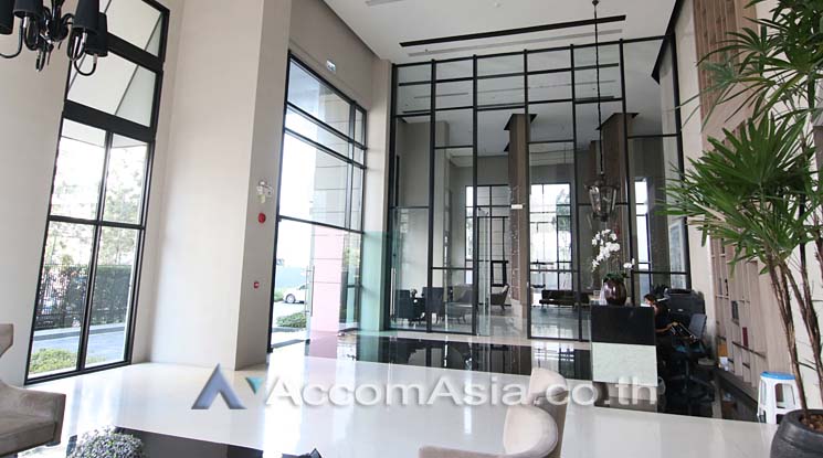  3 br Condominium for rent and sale in Ratchadaphisek ,Bangkok BTS Thong Lo - ARL Ramkhamhaeng at The Capital Ekamai Thonglor AA14384