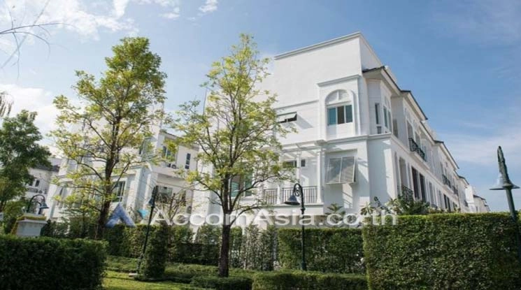  4 br Townhouse for rent and sale in Sukhumvit ,Bangkok BTS Bang Chak at Leon Sukhumvit 62 AA24309