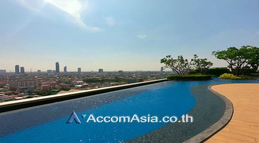  3 br Condominium For Sale in Charoenkrung ,Bangkok BTS Saphan Taksin at Menam Residences AA24409