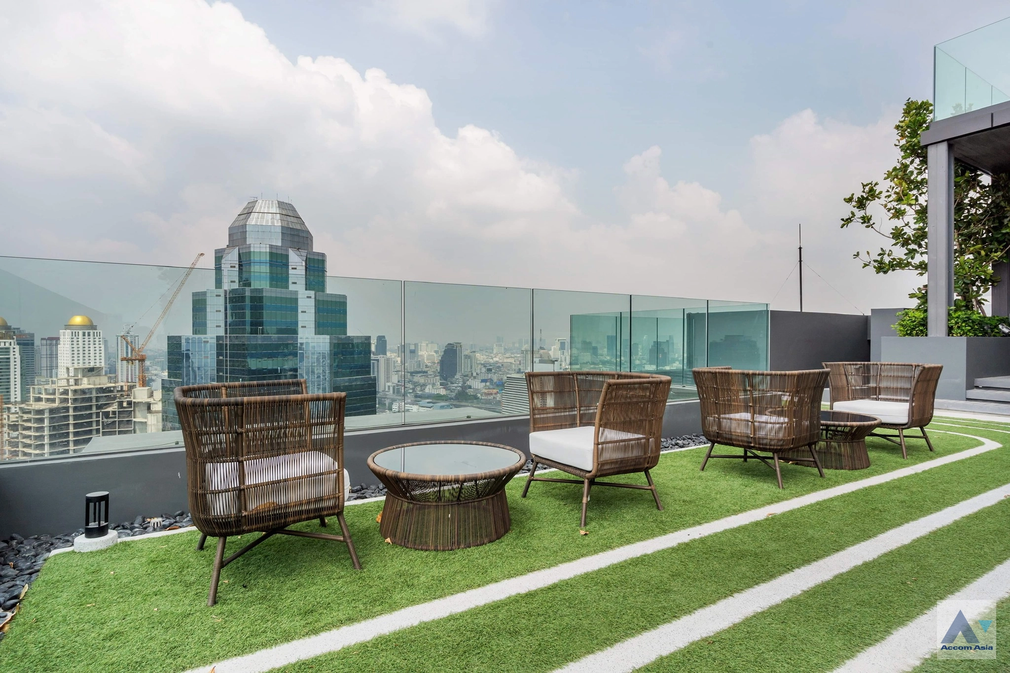 8 Life One Wireless - Condominium - Witthayu - Bangkok / Accomasia