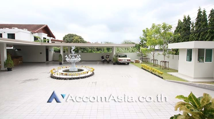 8 The Executive Residence - Apartment - Sukhumvit - Bangkok / Accomasia