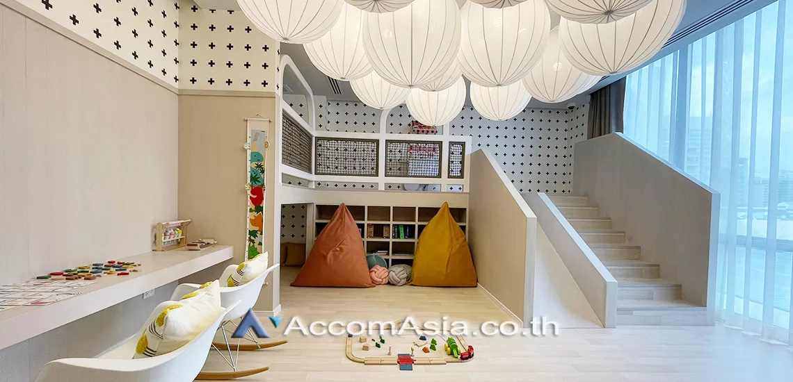  3 br Condominium for rent and sale in Ploenchit ,Bangkok BTS Ploenchit at MUNIQ Langsuan AA32672