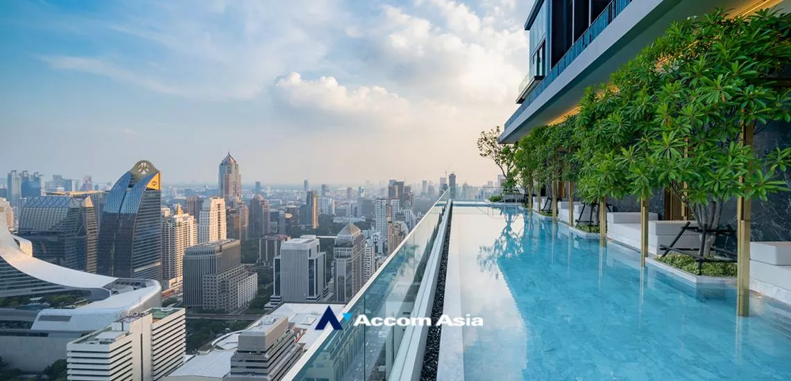  2 br Condominium For Rent in Ploenchit ,Bangkok BTS Chitlom at 28 Chidlom AA40276