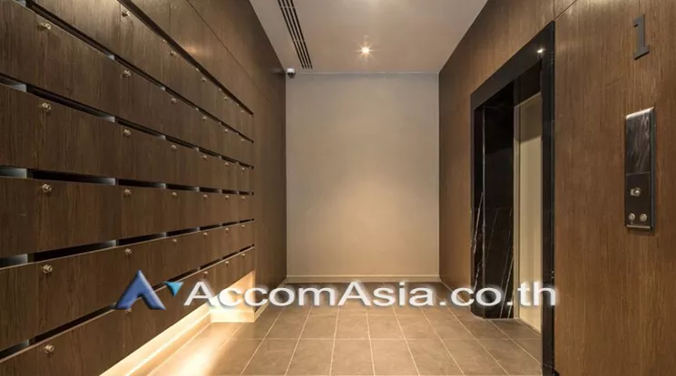 3 br Apartment For Rent in Sukhumvit ,Bangkok BTS Phrom Phong at Modern Apartment AA30024