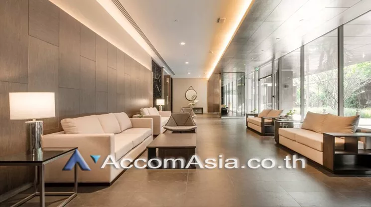  4 br Apartment For Rent in Sukhumvit ,Bangkok BTS Phrom Phong at Modern Apartment AA22653