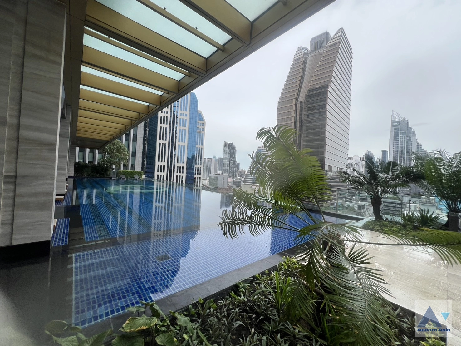  3 br Condominium For Sale in Sukhumvit ,Bangkok BTS Nana at Q1 Sukhumvit AA44286