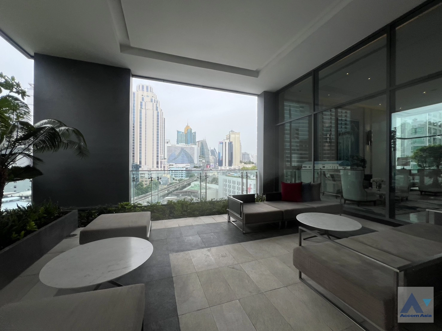  3 br Condominium For Sale in Sukhumvit ,Bangkok BTS Nana at Q1 Sukhumvit AA44286