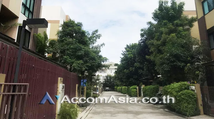  1 Townhouse In Compound - Townhouse - Rama 3 - Bangkok / Accomasia