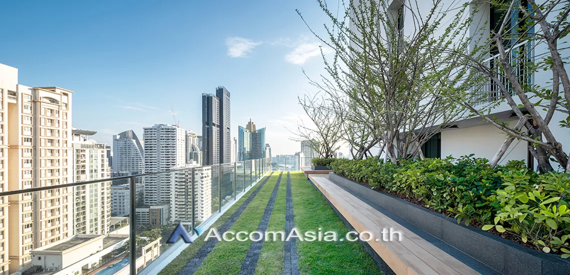  1 br Condominium For Sale in Sukhumvit ,Bangkok BTS Asok - MRT Sukhumvit at Noble Recole AA23345