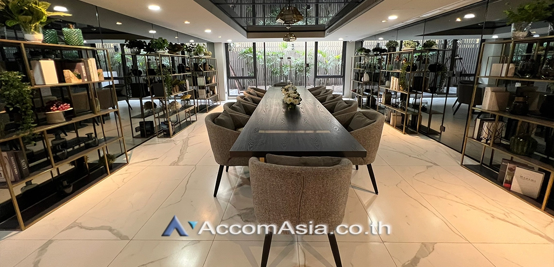  2 br Condominium For Rent in Ploenchit ,Bangkok BTS Ratchadamri - MRT Silom at KLASS Sarasin Rajdamri AA33639