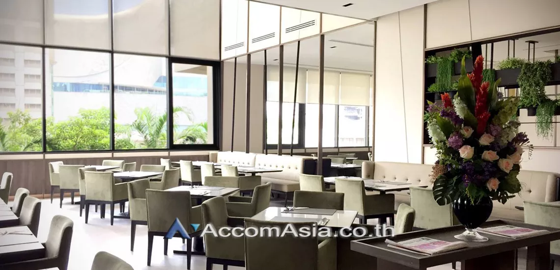  1 br Apartment For Rent in Ploenchit ,Bangkok BTS Ploenchit at Peaceful and Luxurious living AA26759
