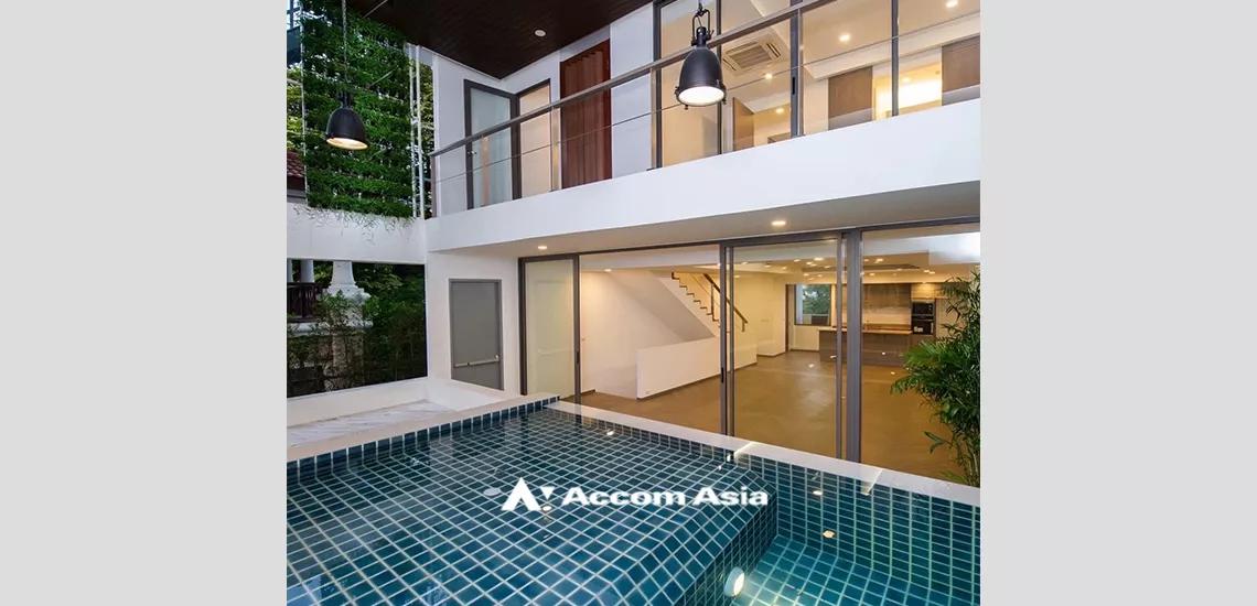  2 br Condominium For Sale in Sukhumvit ,Bangkok BTS Phra khanong at The Pillar AA28312