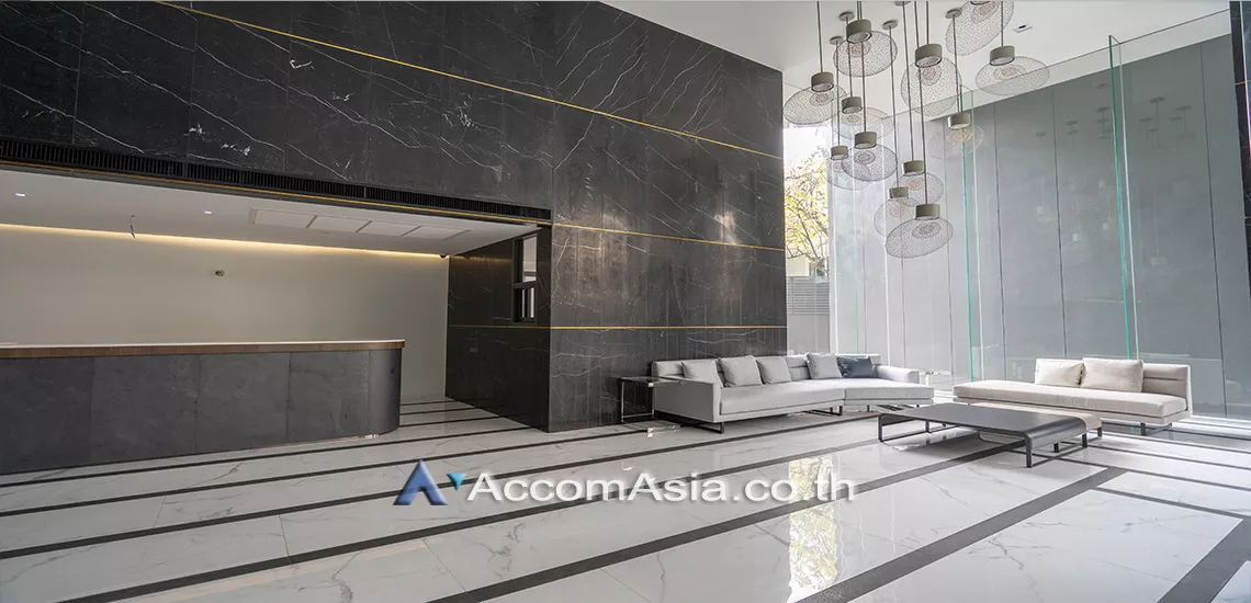  4 br Apartment For Rent in Sukhumvit ,Bangkok BTS Phrom Phong at Modern Brand New Apartment AA39473