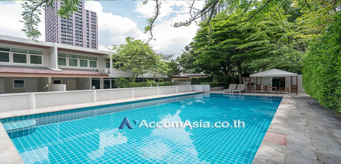  3 br House For Rent in Sukhumvit ,Bangkok BTS Thong Lo at Ekkamai Cozy House with swimming pool AA31173