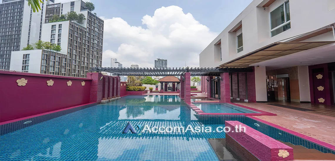  3 br Apartment for rent and sale in Sukhumvit ,Bangkok BTS Phrom Phong at The rooms are luxurious & comfortable AA43202