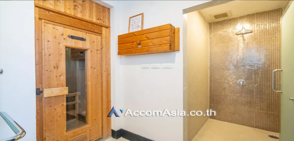  3 br Apartment for rent and sale in Sukhumvit ,Bangkok BTS Phrom Phong at The rooms are luxurious & comfortable AA43202