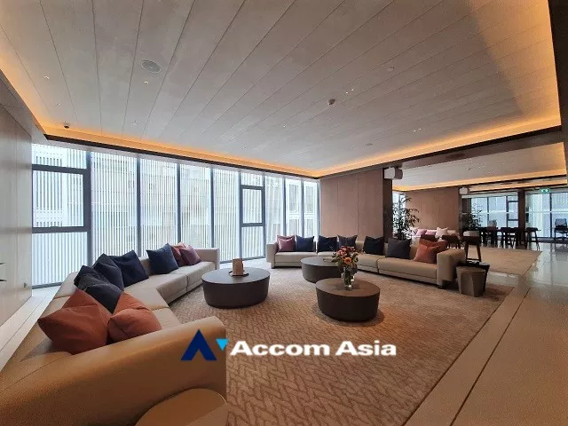 3 br Condominium For Sale in Ploenchit ,Bangkok BTS Chitlom at Scope Langsuan AA34680