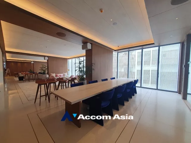  2 br Condominium For Sale in Ploenchit ,Bangkok BTS Chitlom at Scope Langsuan AA38877
