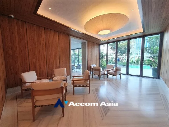  3 br Condominium For Sale in Ploenchit ,Bangkok BTS Chitlom at Scope Langsuan AA36998