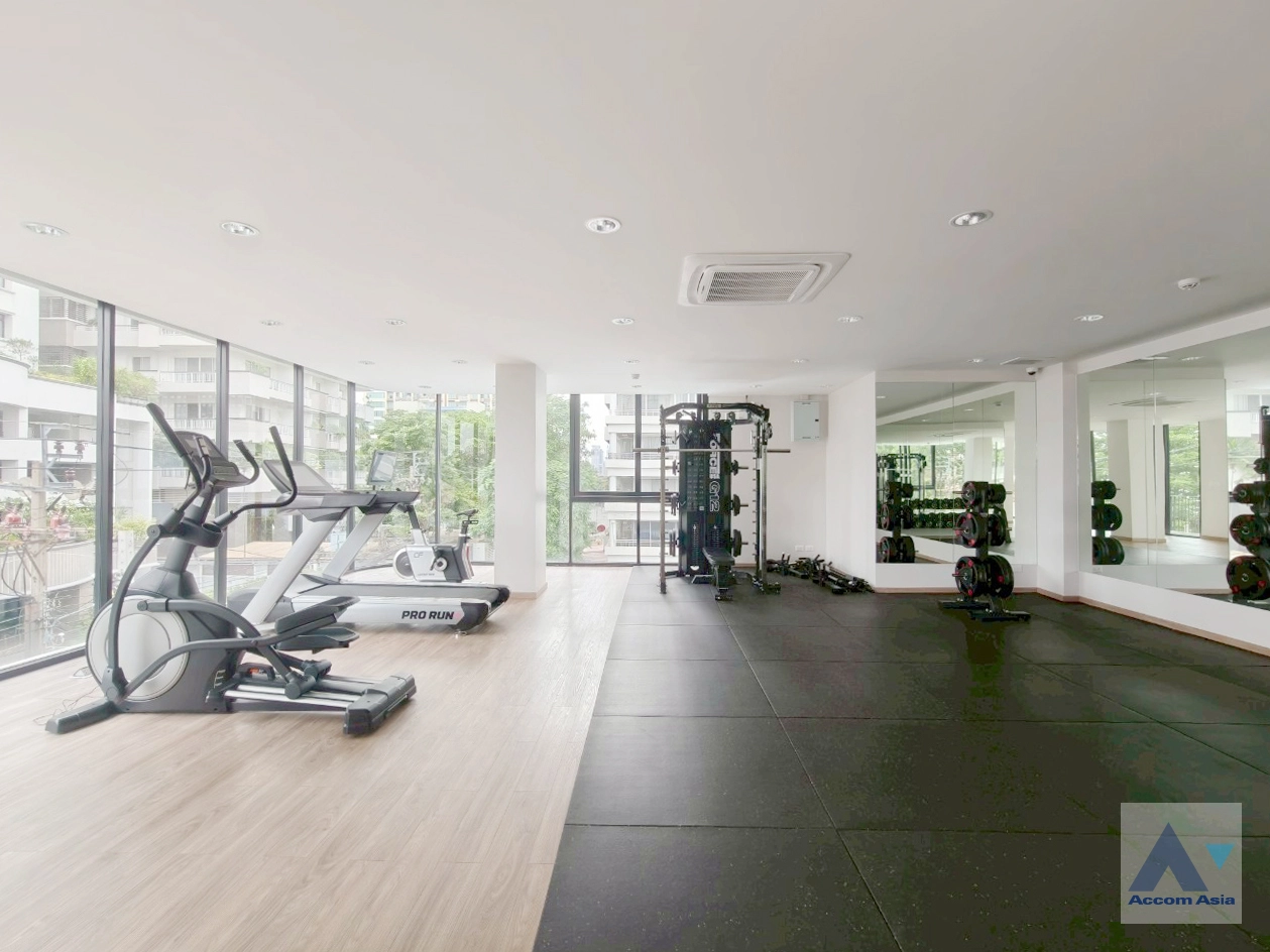  4 br Apartment for rent and sale in Sathorn ,Bangkok BTS Chong Nonsi at Luxury Designed in Prime Area AA33440