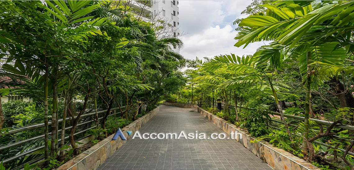  3 br Apartment For Rent in Sukhumvit ,Bangkok BTS Thong Lo at Greenery Space In Bangkok AA38509