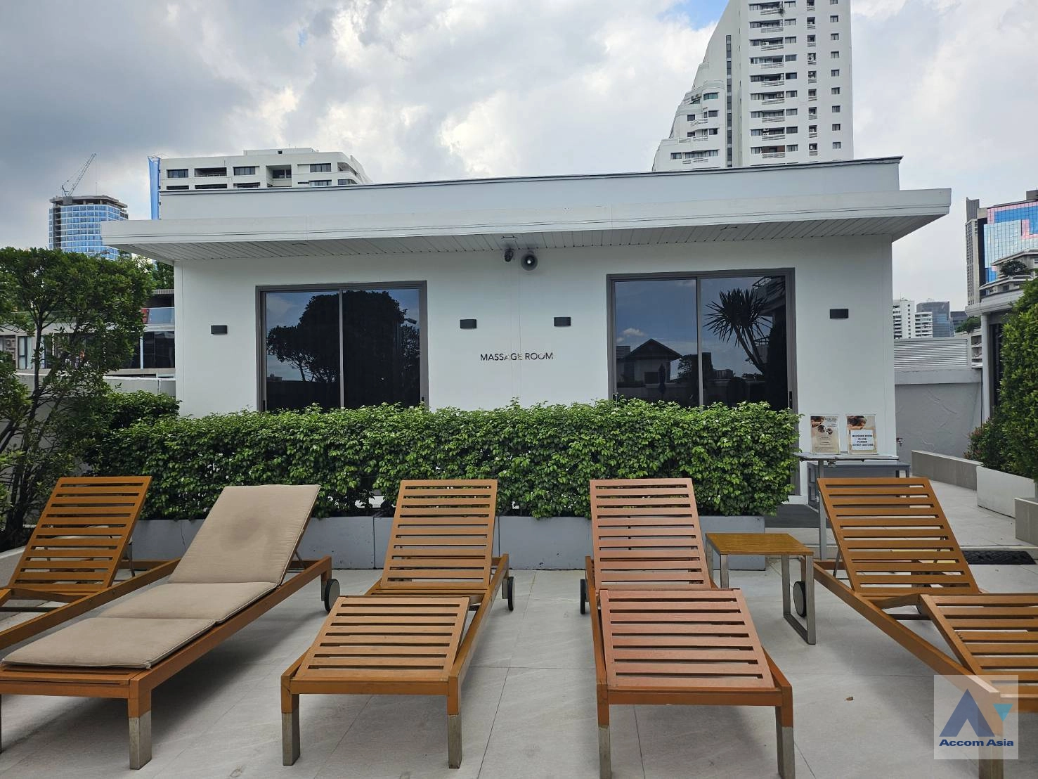  4 br Apartment For Rent in Sukhumvit ,Bangkok BTS Asok at Centre Point Sukhumvit 10 AA40076